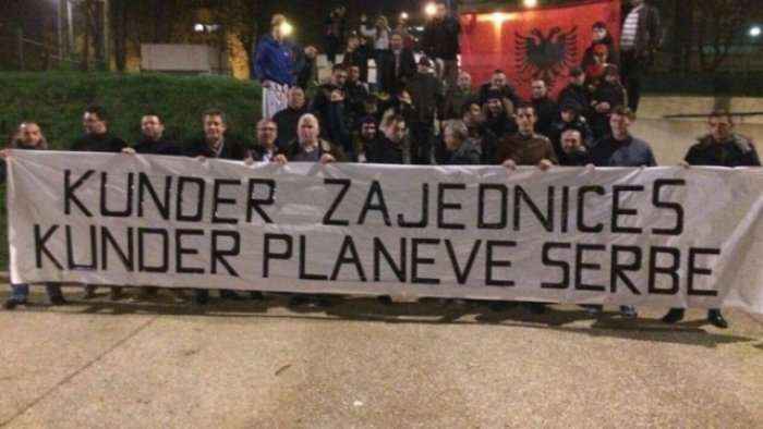 Edhe shqiptarët e Francës kundër “Zajednicës”