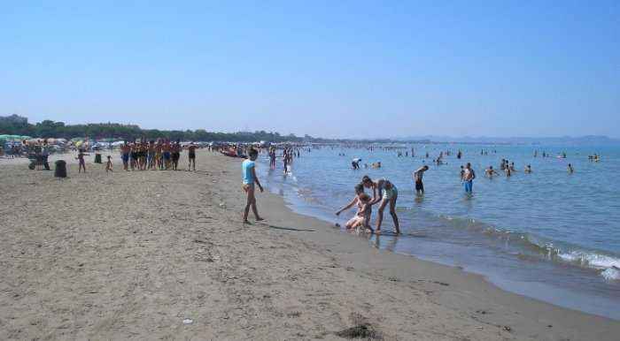 U mbyt në plazhin e Durrësit, identifikohet viktima