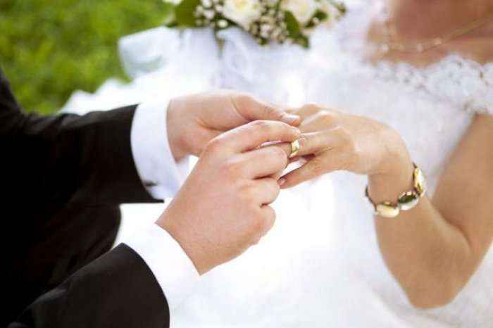 Ritualet e çuditshme të martesave nëpër botë