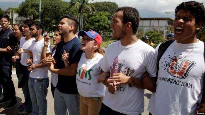Përplasja me opozitën, Venezuela në prag të trazirave