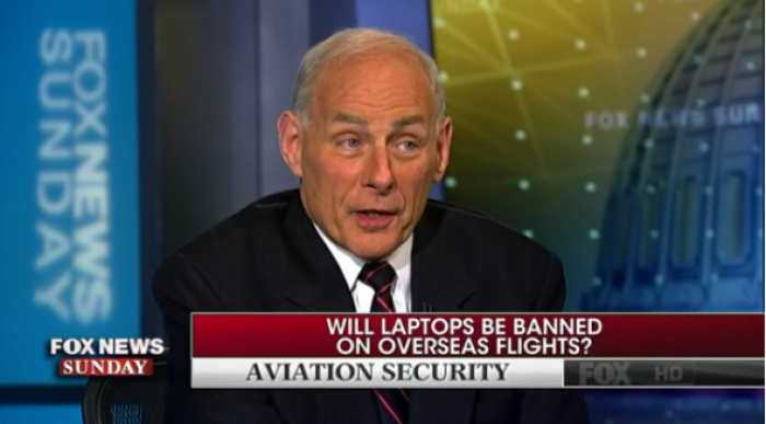SHBA-të mund të zgjerojnë ndalesën për bartjen e laptopit në aeroplan