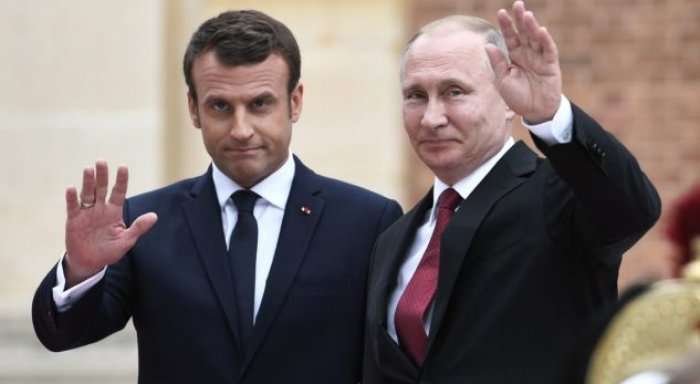 Macron e çon në qiell Putinin, çka po ndodh kështu