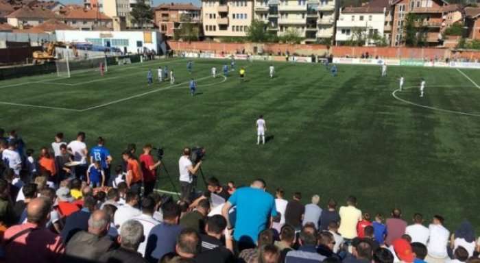 FFK dënon Llapin, Batinën por edhe trajnerin e Dritës Bekim Isufi