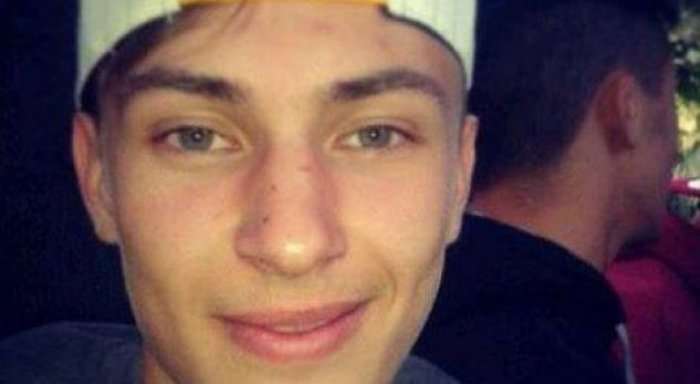 Vdiq teksa u shemb ura në Itali, i riu ishte nip i futbollistit shqiptar