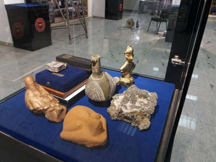 Deklaratat boshe të ministrit nuk i kthejnë artefaktet e vjedhura nga Serbia