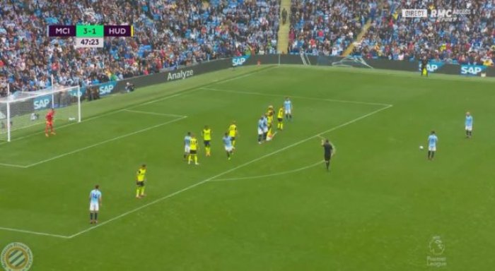 Autogol qesharak në ndeshjen Man City –Huddersfield
