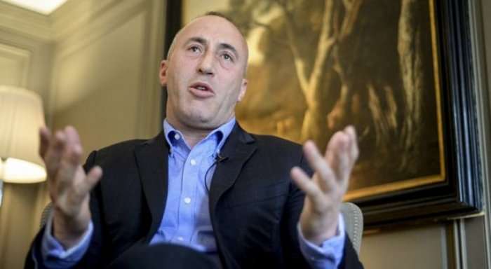 Haradinaj thotë se ka urdhëruar vendosjen e flamurit të Kosovës te rrethi