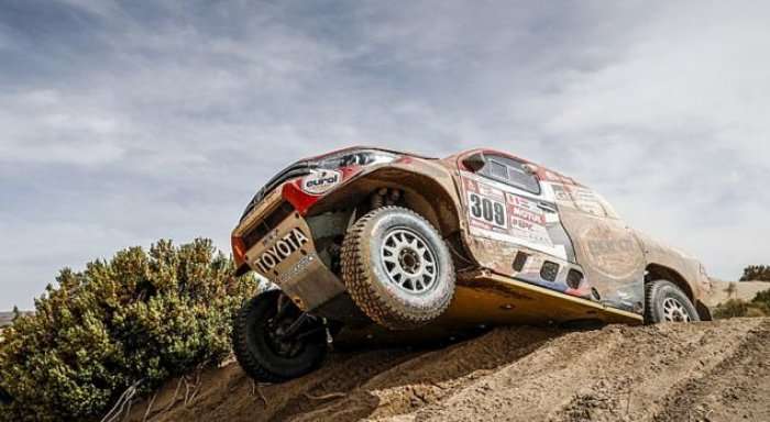 Ten Brinke dhe Toby Price triumfojnë në etapën e 11-të të Rally Dakar
