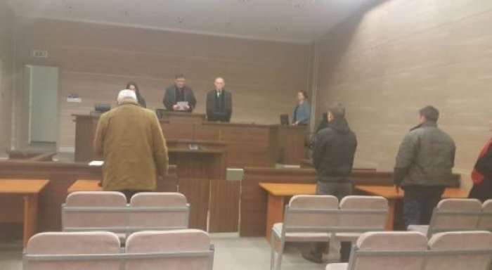 Dënohen me burg dhe me gjobë tre ish-zyrtarët të një banke private në Kosovë