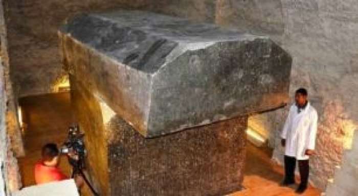 Në Rusi gjendet një arkivol nazist