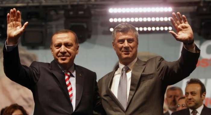 'Takbir ederiz' - Thaçi e uron turqisht Erdoganin