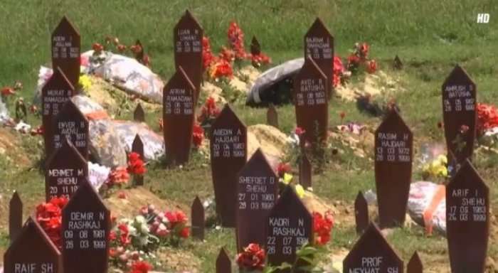 Krimet serbe në Krushë të Vogël, familjarët të lodhur nga zhvarrimet
