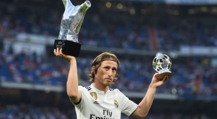 Modric beson në titullin e katër me radhë të Real Madridit në Ligën e Kampionëve
