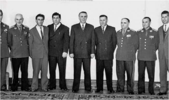 CIA: Mehmet Shehu ishte më taktik se Enver Hoxha, ja si më 1975 Shqipëria rindezi tensionet me Jugosllavinë, sulme të vazhdueshme mes palëve