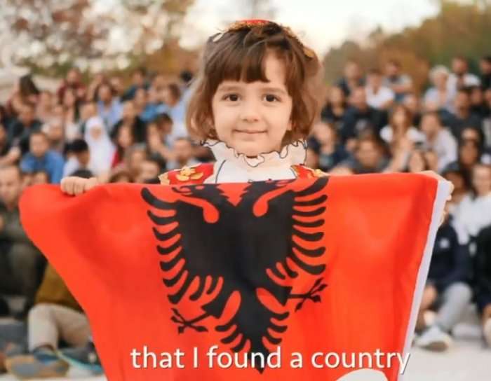 Toleranca fetare mes shqiptarëve – video e re nga NasDaily bëhet virale në Facebook (Video)