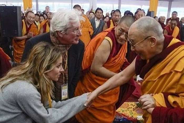 Gere sërish baba, Dalai Lama 