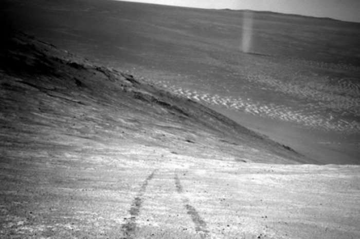 Roveri i NASA-s në Mars regjistron një të dredhur të ajrit