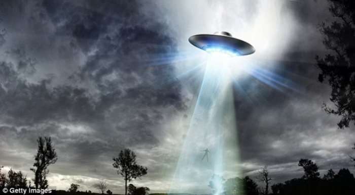 Rastet më të pabesueshme të UFO-ve që janë raportuar ndonjëherë