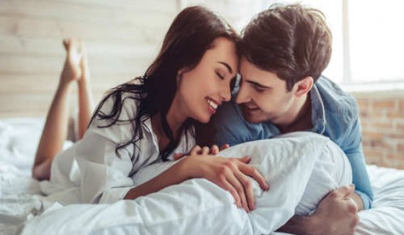 Gjithçka që duhet të dini për intimitetin nëse ndodheni në një marrëdhënie