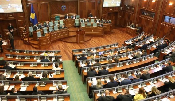 Kosova po përballet me krizën e instaluar politike!...
