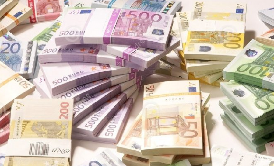 Policia tregon detaje për vjedhjen e 200 mijë eurove në Teqenë e Madhe në Gjakovë