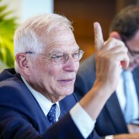 Borrell: Nga shtetet e ardhshme anëtare kërkohet të forcojnë institucionet e tyre demokratike