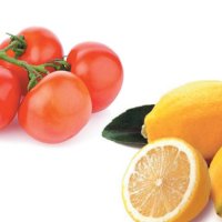 Lëngu nga domatja dhe limoni, që heq kilogramët dhe helmet