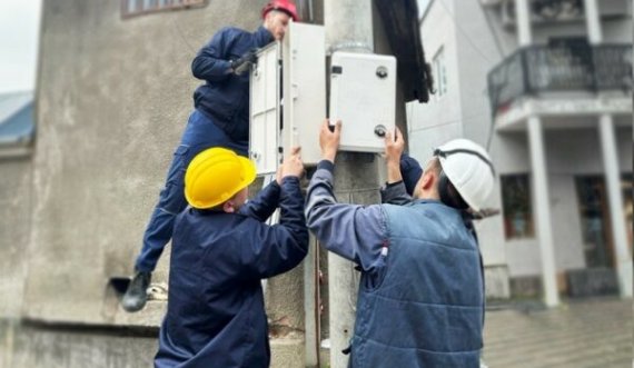 Nuk ka  më tutje energji elektrike për serbët në kurriz të shqiptarëve, ka filluar  instalimi e njehsorëve smart edhe në veri të vendit