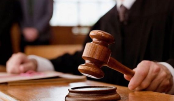 Prokuroria kërkon dënimin e të akuzuarve për shpëlarjen e mbi 125 mijë eurove
