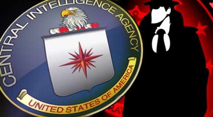 FBI-ja dhe CIA-ja nÃ« kÃ«rkim tÃ« tradhtarit qÃ« i dha dokumentet sekrete WikiLeaks-it