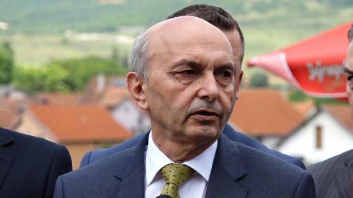 Mustafa: Rugova e mbante në xhep kristalin e Trepçës për t'ia dhënë Presidentit Amerikan
