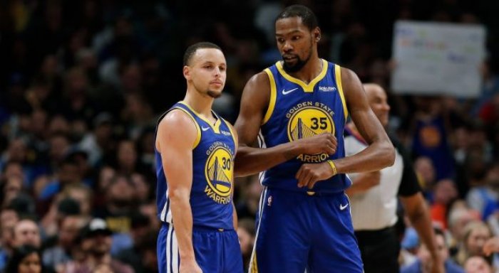 NBA: Curry dhe Durant shkëlqejnë për Warriors, Rockets mposhtet përkundër 58 pikëve të Harden