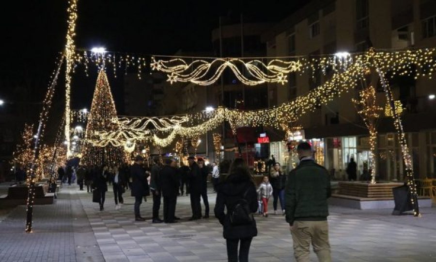 Qytetarët e Lipjanit nuk duan ta dekorojnë qytetin për festat e fundvitit