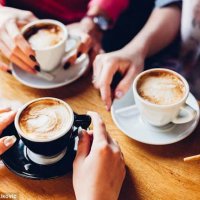 Kafeja mund të shkaktojë rritjen e temperaturës së trupit në verë