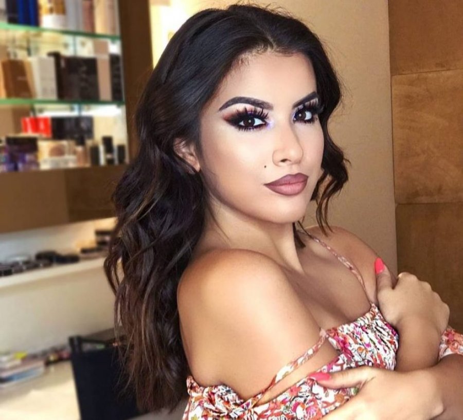 Sa kushton bluza në foton e fundit të Elitës? Ky çmim do ju befasojë të gjithëve