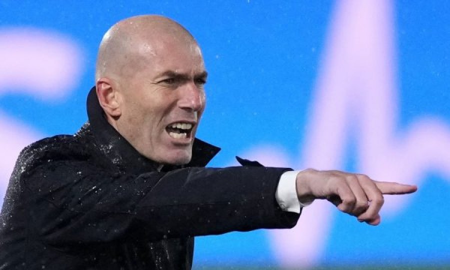 Zidane nis të marrë frymë lirshëm!