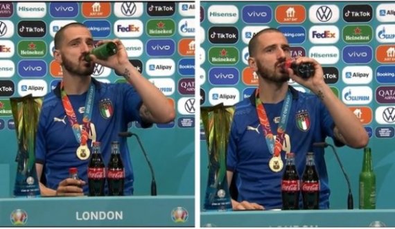 Bonucci tallet me Ronaldon dhe Pogban, pi birrë dhe Coca-cola në konferencë për media