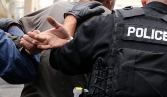 Arrestohet 67-vjeçari në Vushtrri për zjarrvënie