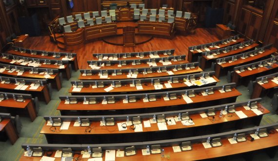 Një rregullore e re për Kuvend, të sanksionohen deputetët e papërgjegjshëm