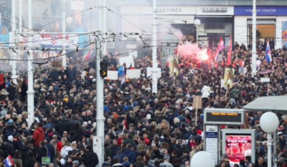 Evropa përfshihet nga protestat kundër izolimit