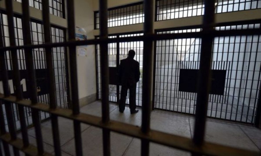 Vdekja e shqiptarit në burg, familjarët: Kërkojmë drejtësi