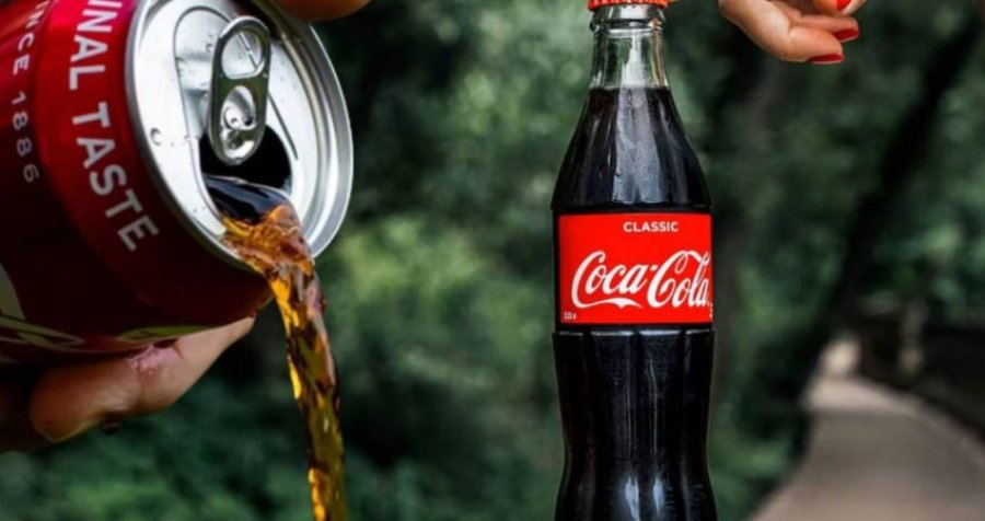 Pse Coca-Cola në shishe qelqi ka shije më të mirë se ajo në kanaçe?!