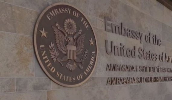 Ambasada amerikane: Gazetarët ekspozojnë korrupsionin dhe përmirësojnë jetën, t’i përkrahim