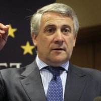Tajani: Do ta njohim Palestinën, nëse ajo njeh Izraelin