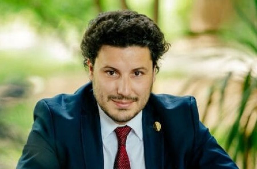 Dritan Abazoviq: Në Kosovë e Bosnjë mendojnë se pa Gjukanoviqin, Mali i Zi rrënohet