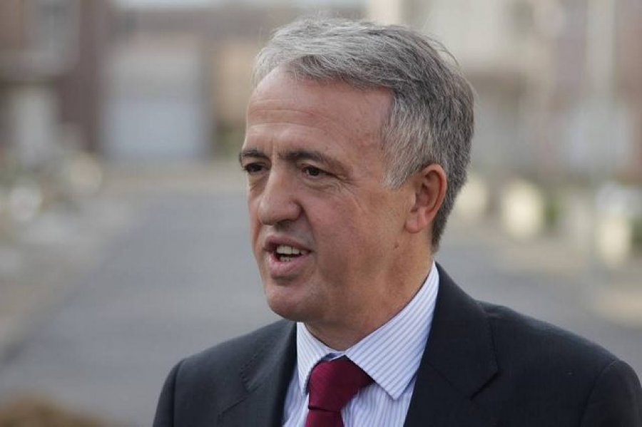 Hamiti i quan “masa shumë të ashpra” ndëshkimet e BE-së për Kosovën