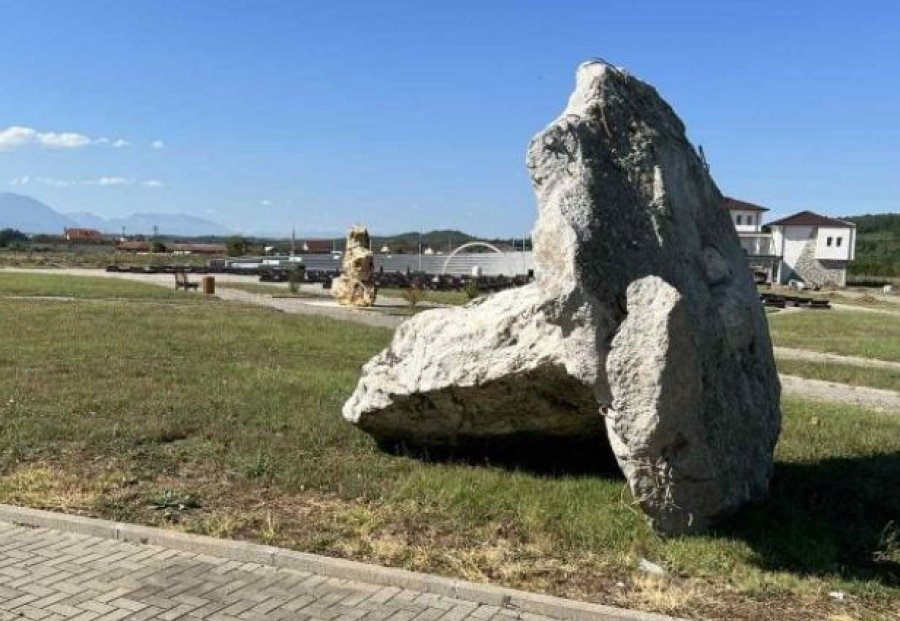 Zhvendoset në Mejë guri përkujtimor i nanës Pashkë