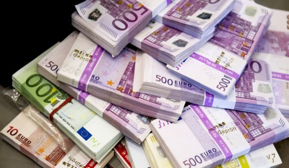Gjakovë: Vodhën mallra në vlerë 100 mijë euro, arrestohen dy persona 