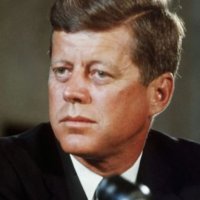 FBI thotë se ka gjetur 2400 dosje të reja që lidhen me vrasjen e Presidentit Kennedy