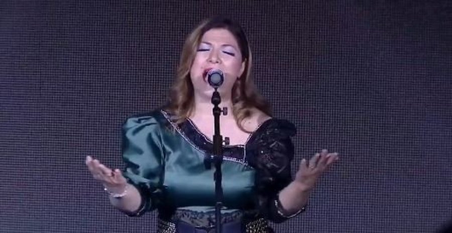 Serbia provokon Kosovën e Malin e Zi edhe nëpër evente sportive, vendos në skenë një këngëtare që i këndon ‘Botës Serbe’